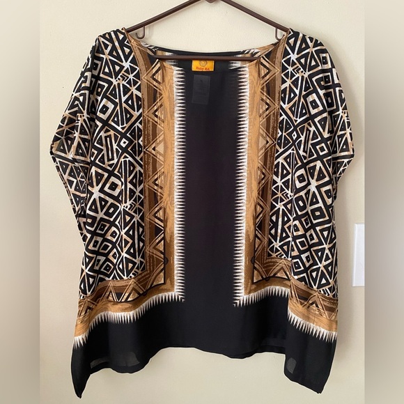 Ruby Rd. Tops - Ruby Rd. Black and Tan Geometric Blouse PL